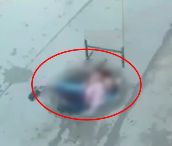 Madre y su bebé caen en una alcantarilla abierta: el impactante accidente que reabre el debate sobre la seguridad en las calles
