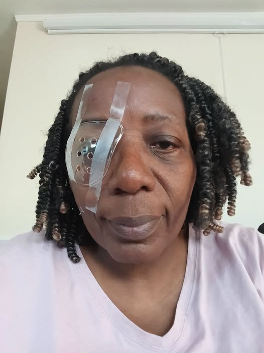 Mujer celebra haber superado el cáncer y su mensaje conmueve: “Alguien deme felicitaciones”