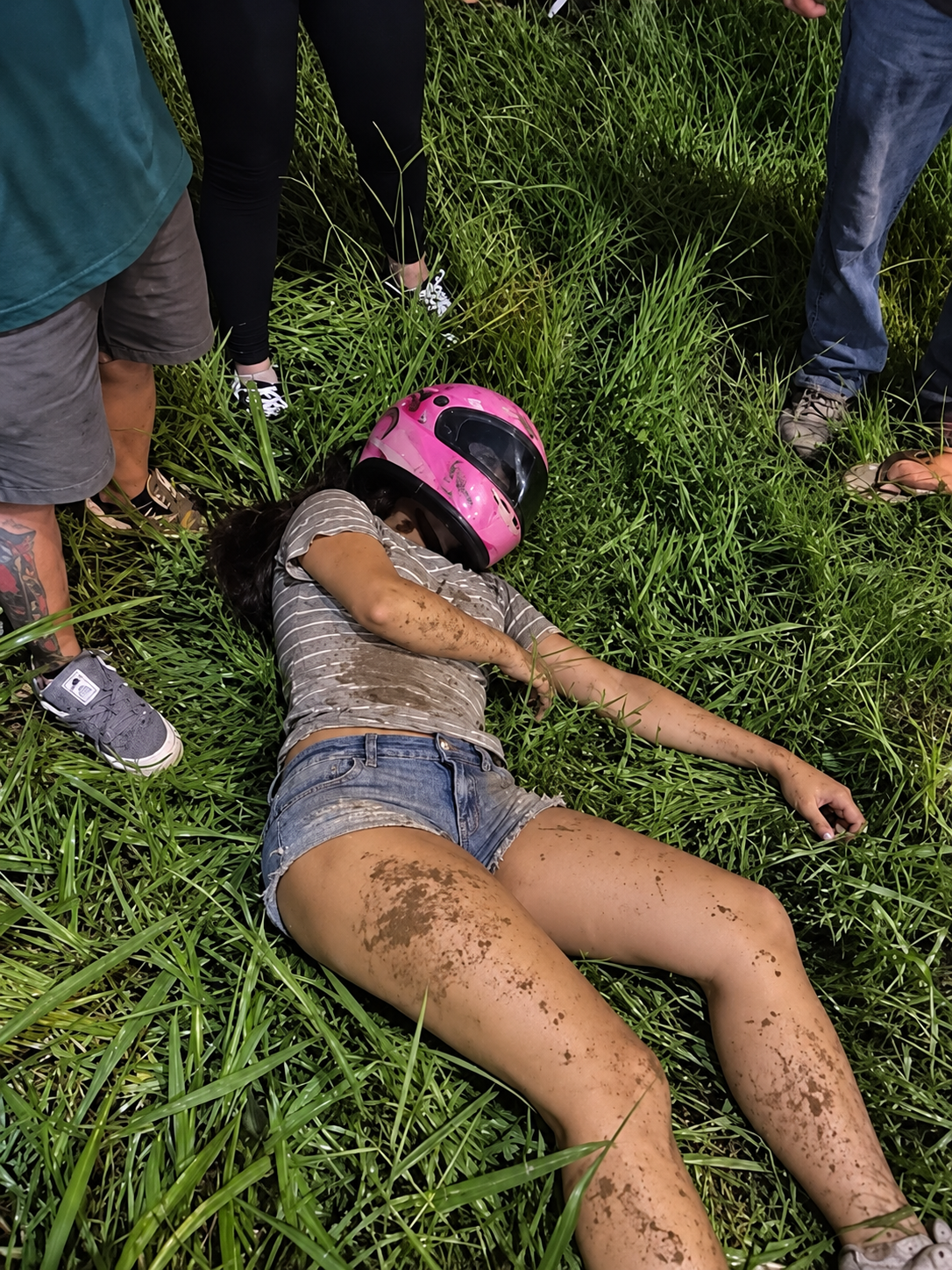FUERTE INCIDENTE CON UNA MOTOCICLISTA GENERA PREOCUPACIÓN
