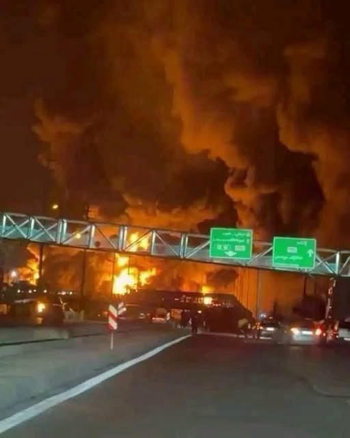 Gran emergencia en una autopista moviliza a numerosos equipos durante la noche